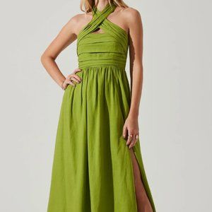 ASTR The Label Zaria Pleated Halter Dress  | GREEN